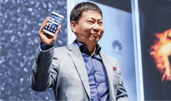 Huawei'den katlanabilir telefon atağı