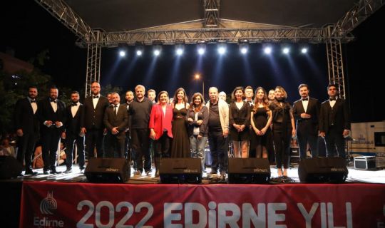İzmit Kent Orkestrası Edirne’deki   festivalde müzikleriyle büyüledi