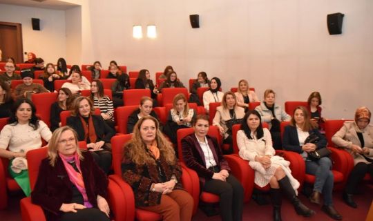 TOBB Kocaeli Kadın Girişimciler’den ‘deprem’ temalı Kadınlar Günü paneli
