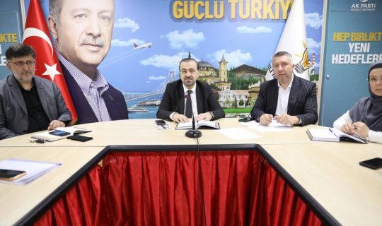 AK Parti'den tam saha pres: İki günde 12 ilçe