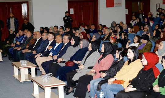 Dursun Ali Erzincanlı’dan eşsiz şiir ziyafeti Dursun Ali Erzincanlı’dan eşsiz şiir ziyafeti