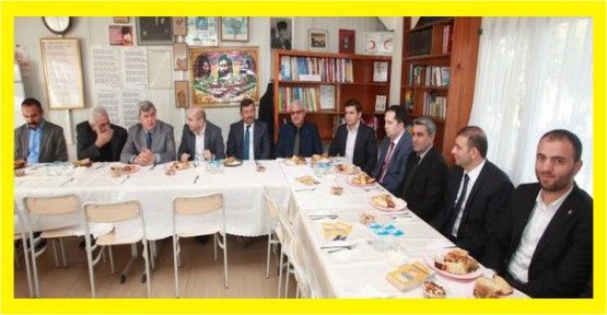 Başkan Karaosmanoğlu’ndan cemevine ziyaret