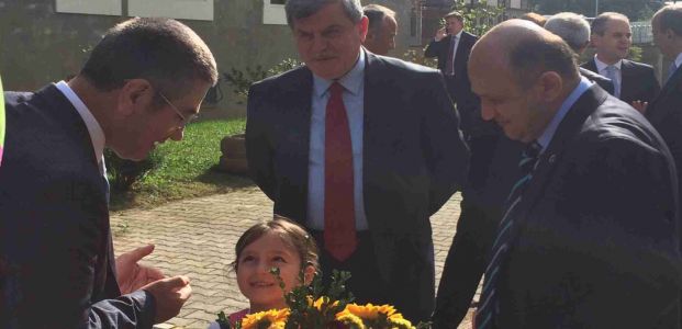Cumhurbaşkanı Erdoğan Güneysu Kaymakamlığı’nı ziyaret etti