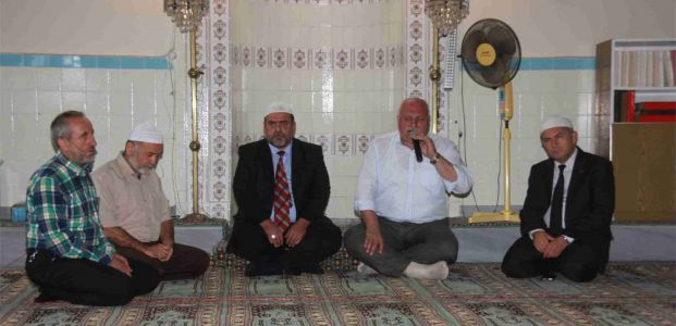 Gölcük Belediyesi 10. Geleneksel Sultanbaba Anma Töreni Örcün Cami avlusunda gerçekleştirildi
