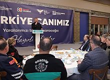 Başkan Büyükakın, arama-kurtarma ekipleriyle iftarda buluştu