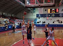 İzmit’in Perileri, DİBA’yı rahat geçti: 97-68