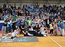 İzmitli periler finalde!
