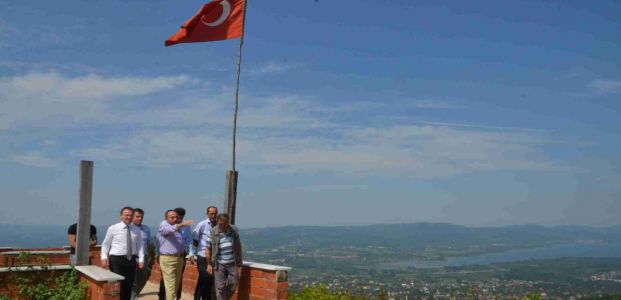 ÜZÜLMEZ ve KESEN’DEN KARTEPE TURU