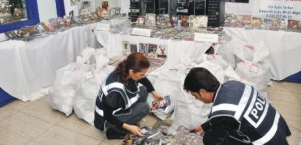 1500 adet kaçak korsan CD ve DVD ele geçirildi