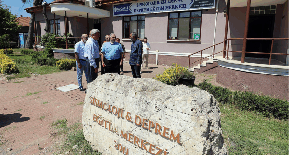 Başkan Karaosmanoğlu,  “Artık depreme daha hazırlıklıyız”