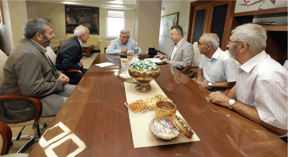 “Muhtarlarımıza değer veriyor,  yakın çalışıyoruz”