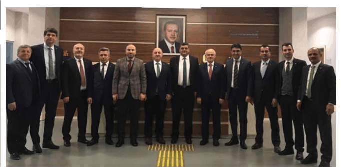 AKP'de 7 ilçe başkanı İSTİFA ETTİ!