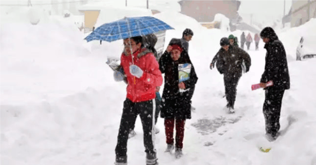 Vali Hüseyin Aksoy yarın okullar tatil mi? Vali Hüseyin Aksoy yarın okullar tatil mi?