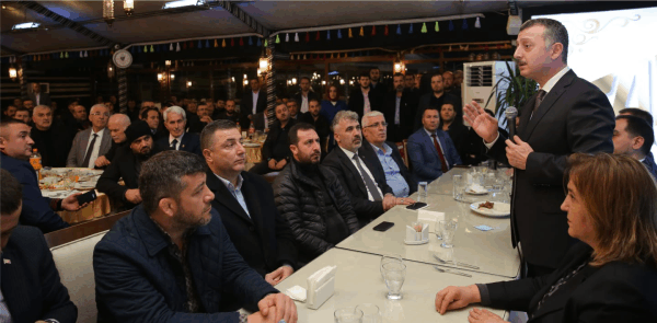 Büyükakın ve Gönül İzmit esnafıyla buluştu