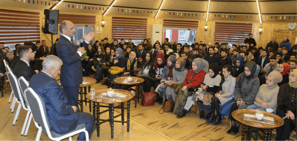 Şener Söğüt, “Gençler için rota çizen bir anlayışımız olacak”