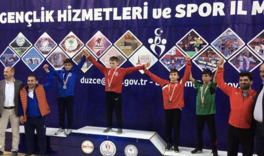 Kağıtsporlu yedi güreşçi, Türkiye Şampiyonası biletini kaptı