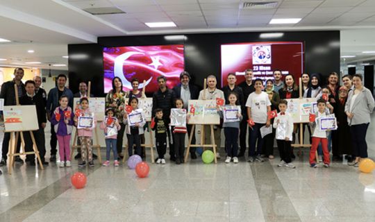 Kocaeli Devlet Hastanesi’nde, 23 Nisan Coşkusu