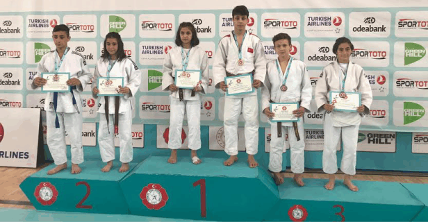 Yıldızlar, Türkiye Judo Şampiyonası’nda, gelenek bozulmadı