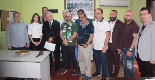  Başkan Üzülmez mazbatasını aldı