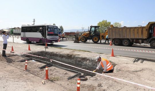 Körfez’de, O üst geçit için ilk kazma vuruldu