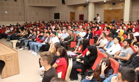 272 stajyer Büyükşehir’i yakından tanıdı