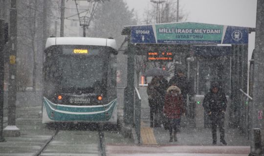 Otobüs ve tramvaylar, kış tarifesine geçti