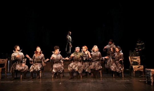 Macbeth, kapalı gişe oynuyor,