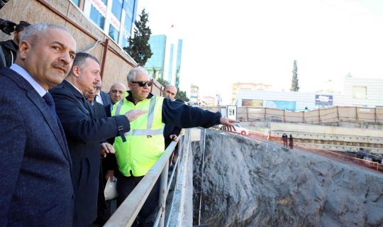 Başkan Büyükakın, ‘’Metro inşaatında hiçbir aksama yok’’