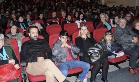 Kocaeli Şehir Tiyatroları’na, 4 ödül birden