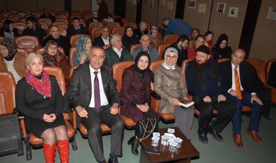 MÜZE KONFERANSLARINDA YAZI, AŞK, SANAT: HÜSN-İ HAT