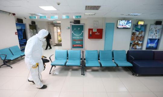 Sağlık Merkezleri Dezenfekte Ediliyor Sağlık Merkezleri Dezenfekte Ediliyor