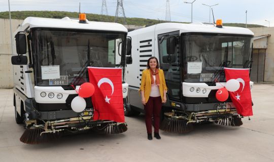 İzmit Belediyesi süpürge araçları için kadın sürücü alacak