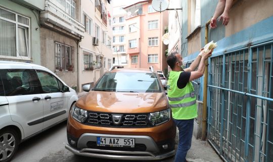 İzmit’te iftar sofraları aşsız kalmıyor