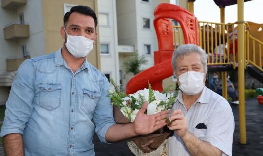 Eşinden yadigar saatini kaybetti en güzel babalar gününü yaşadı