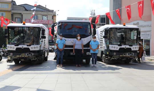 İzmit Belediyesinin kadın şoförleri yollarda