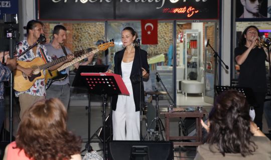 Jazz Night İzmitlileri büyüledi