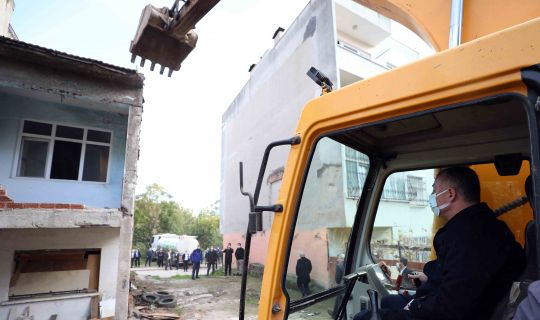 Büyükakın, “Depreme hazır olmak için çalışıyoruz”