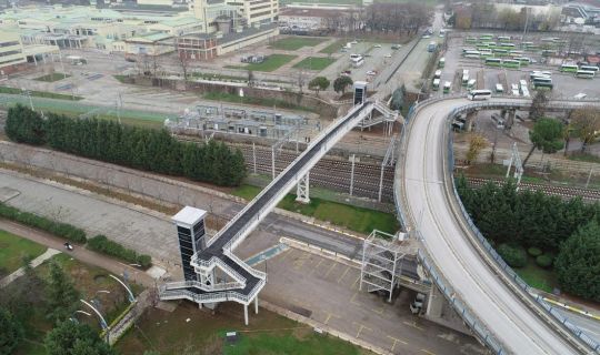 Seka Park Bilim Merkezi yaya üst geçidi tamamlandı