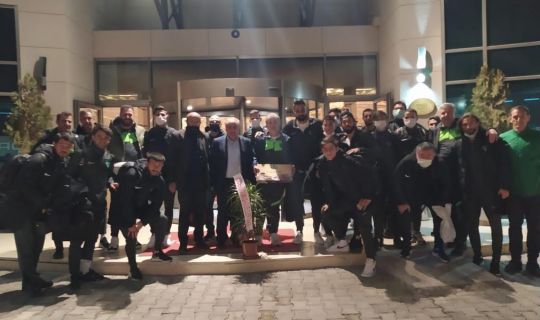 Kocaeli Gümüşhaneliler Vakfı, Kocaelispor’un yanında