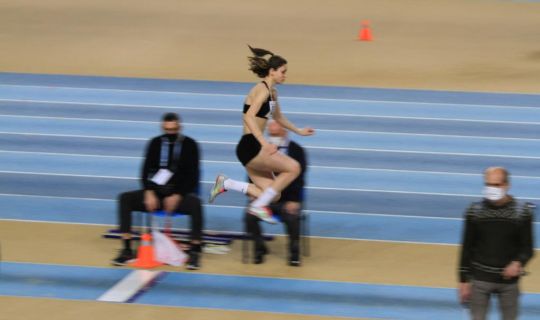 İzmit Belediyesporlu, atletler İstanbul’da piste çıktı