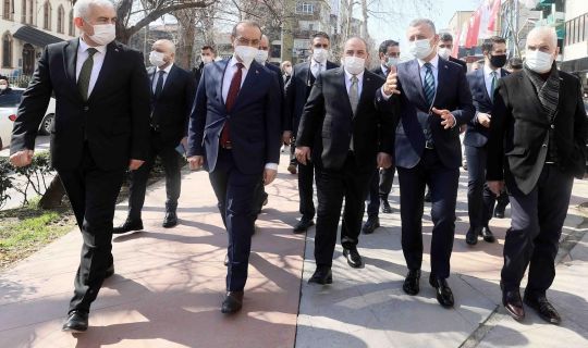 Bakan Varank, Kapanönü ve Yürüyüş Yolu’nda