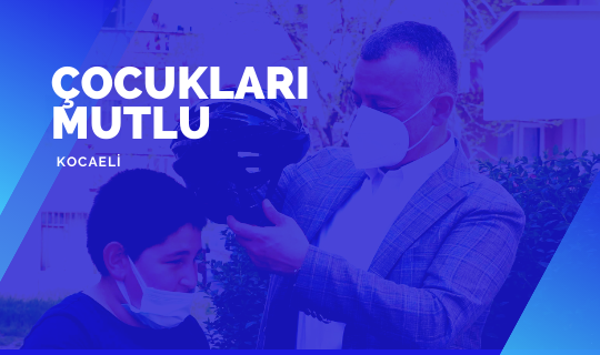 Başkan Büyükakın,  çocukları mutlu etmeyi sürdürüyor