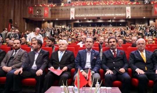 Erbakan, Kocaeli'de gündeme ilişkin değerlendirmelerde bulundu