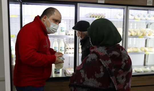Halk Süt’e vatandaşlardan büyük ilgi 