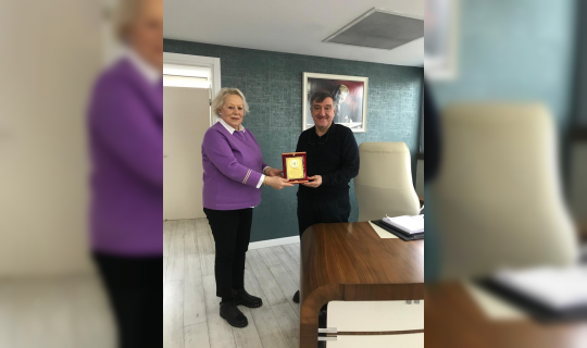 Baykal'dan, Maçil'e teşekkür plaketi 