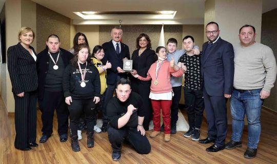 Başkan Büyükakın: Özel çocuklarımızla çok büyük bir aileyiz
