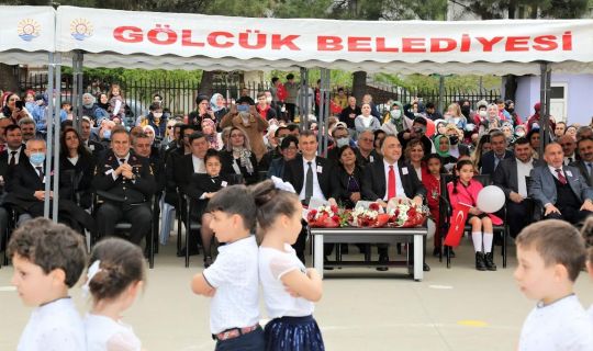 23 NİSAN COŞKUSU GÖLCÜKLÜ ÖĞRENCİLERİN GÖSTERİLERİYLE RENKLENDİ   