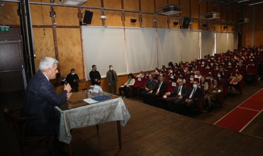 KARİYER GÜNLERİNİN SON KONUĞU KOÜ REKTÖRÜ PROF.DR. SADETTİN HÜLAGÜ OLDU   