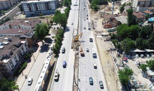 Tramvay çalışmaları kapsamında  D-100’de birer şerit trafiğe kapatıldı