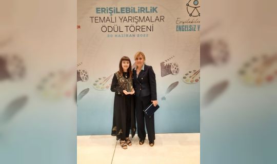 TÜRKİYE'NİN BİRİNCİSİ GÖLCÜKLÜ İPEK BURCU ÜNAL   